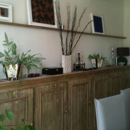 Chambre D'Hotes "Le Village" Villenouvelle Luaran gambar