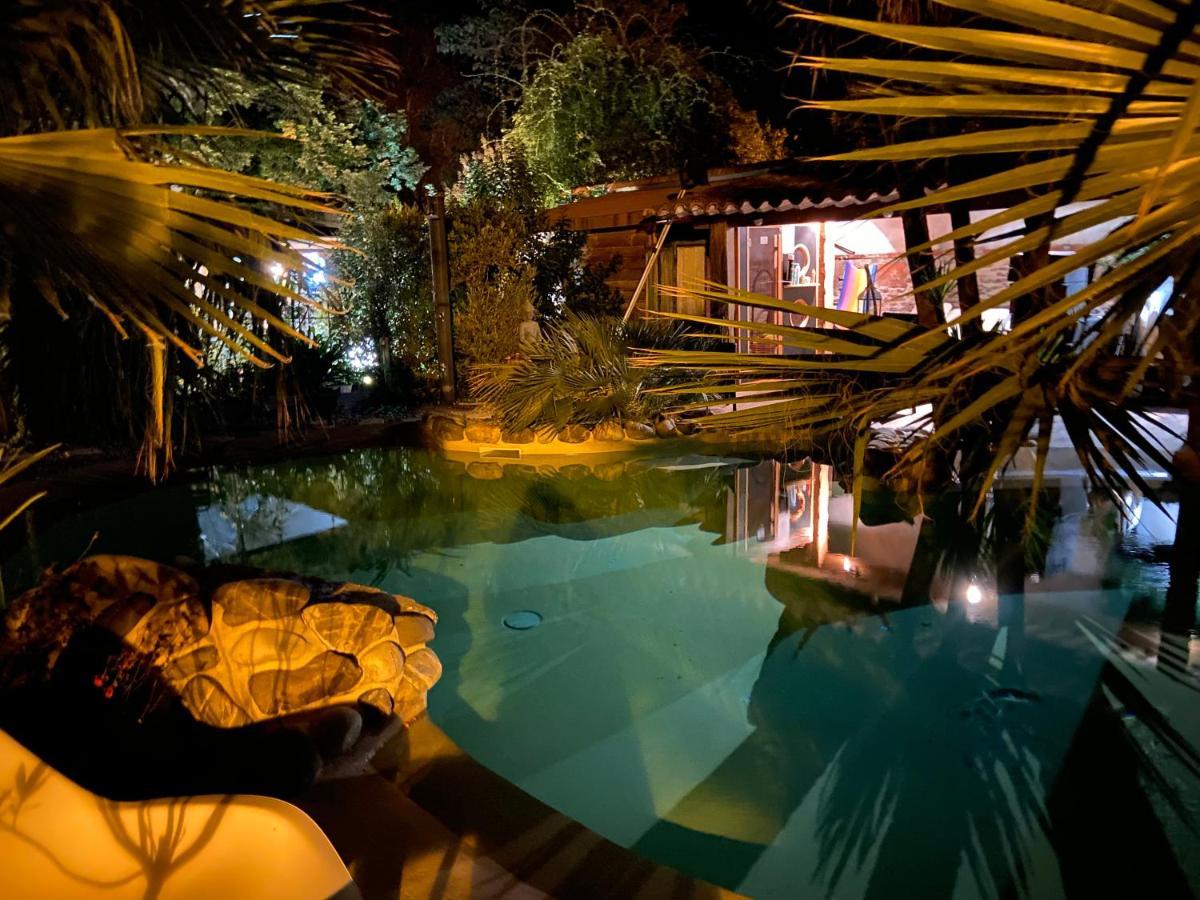 Chambre D'Hotes "Le Village" Villenouvelle Luaran gambar